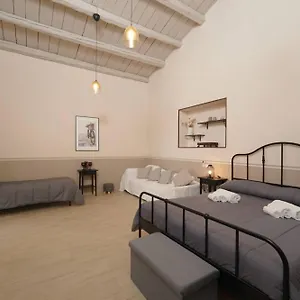Casa vacanze Syracuseapartments Antica Dimora, Syracuse